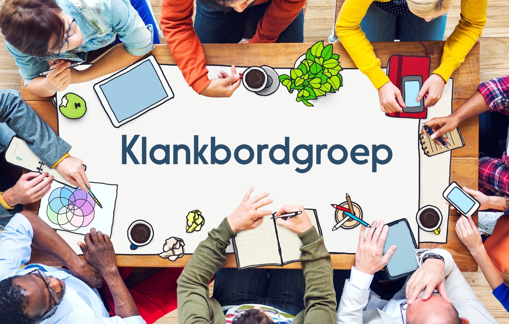 Foto met mensen aan tafel in gesprek
